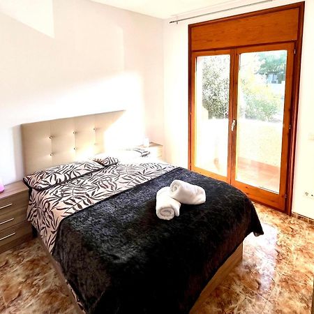 Amplio Apartamento, 5 Camas Sant Esteve Sesrovires Bagian luar foto